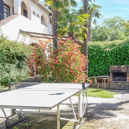 Nyaraló 1 Bedroom Lovely In *